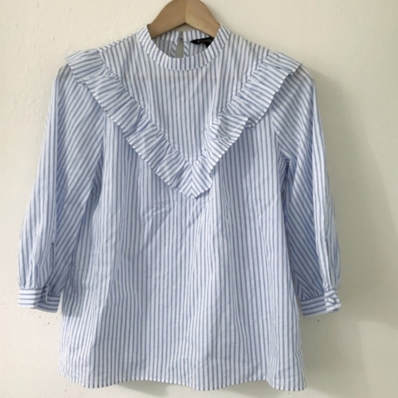 Express Blue White Striped Ruffle Blouse 100% Cotton  Women's Small S Keyhole - Picture 1 of 7